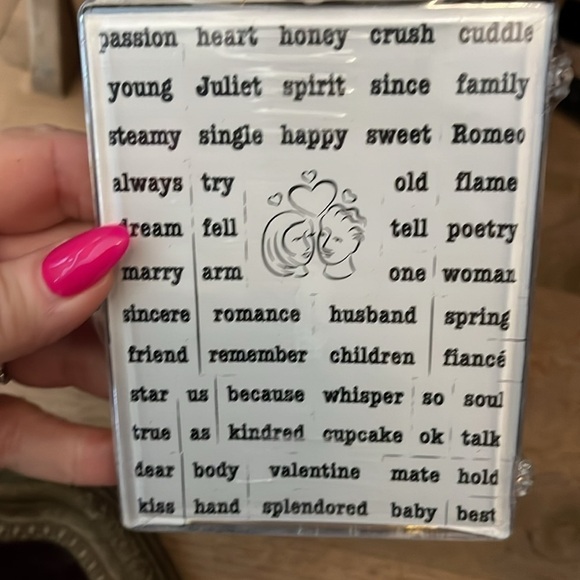 Vintage Love Word Magnets by The Magnet Factory 176 Magnets About Love 1998 NWT - Picture 4 of 5